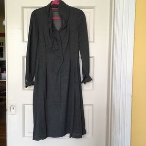 Fully lined thin wool Elie Tahari Dress